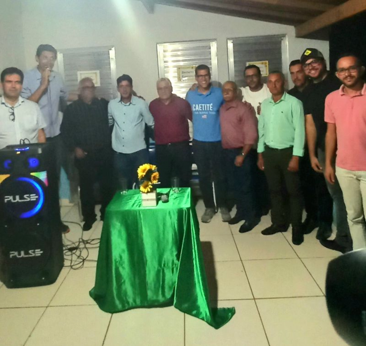 Pré- candidato à deputado federal Jayme Vieira Lima esteve pela primeira vez em Caetité no povoado de Campinas em Santa Luzia. — imagem 23